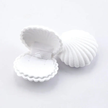 boîte à bijoux en velours en forme de coquillage